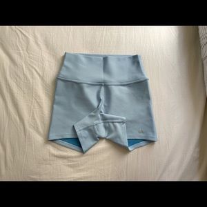 Aloyoga High Waist Airbrush Shorts in Blue Skies - S